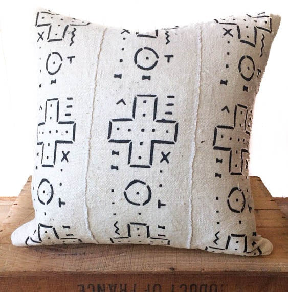 Mudcloth Pillow Cover, African Mud Cloth, Authentic Mud Cloth Pillow, Black and White, Multiple Sizes Available "Hailey"