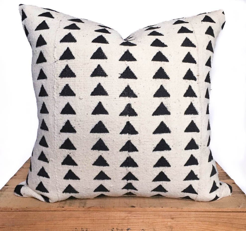 Authentic Mudcloth Pillow, Mud Cloth Cover, White & Black, Multiple Sizes Available, 'Carlyle'