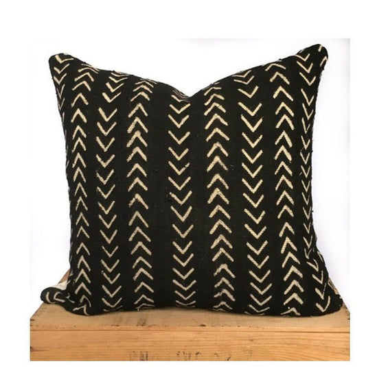 Boho Throw Pillow, Black and White African Mud Cloth Pillow Cover, Authentic Mudcloth, 'Minnie'